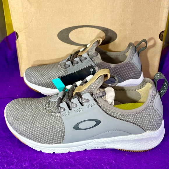 Oakley Dry CellFit EvZero Cross Training Sneakers FOF100136-23Q Men’s Size 5.5